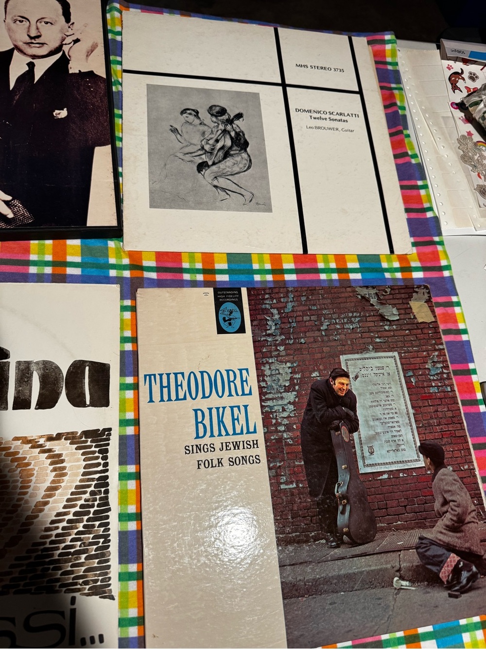 Vinyls - Picture 3 of 3